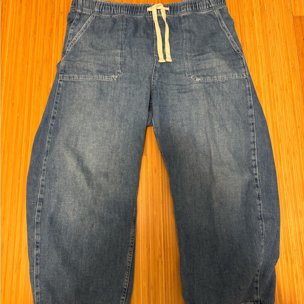 Gap High Rise Easy Barrel Jeans